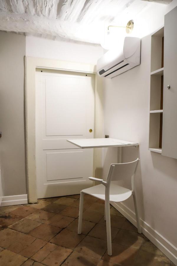 Pizzofalcone Studio By Wonderful Italy Naples Exterior photo